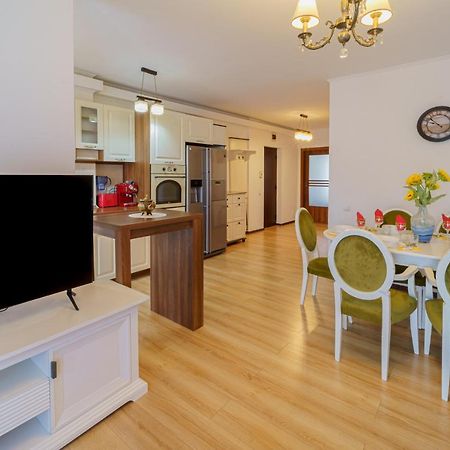 5* Mansion In City Center Cluj-Napoca Eksteriør billede