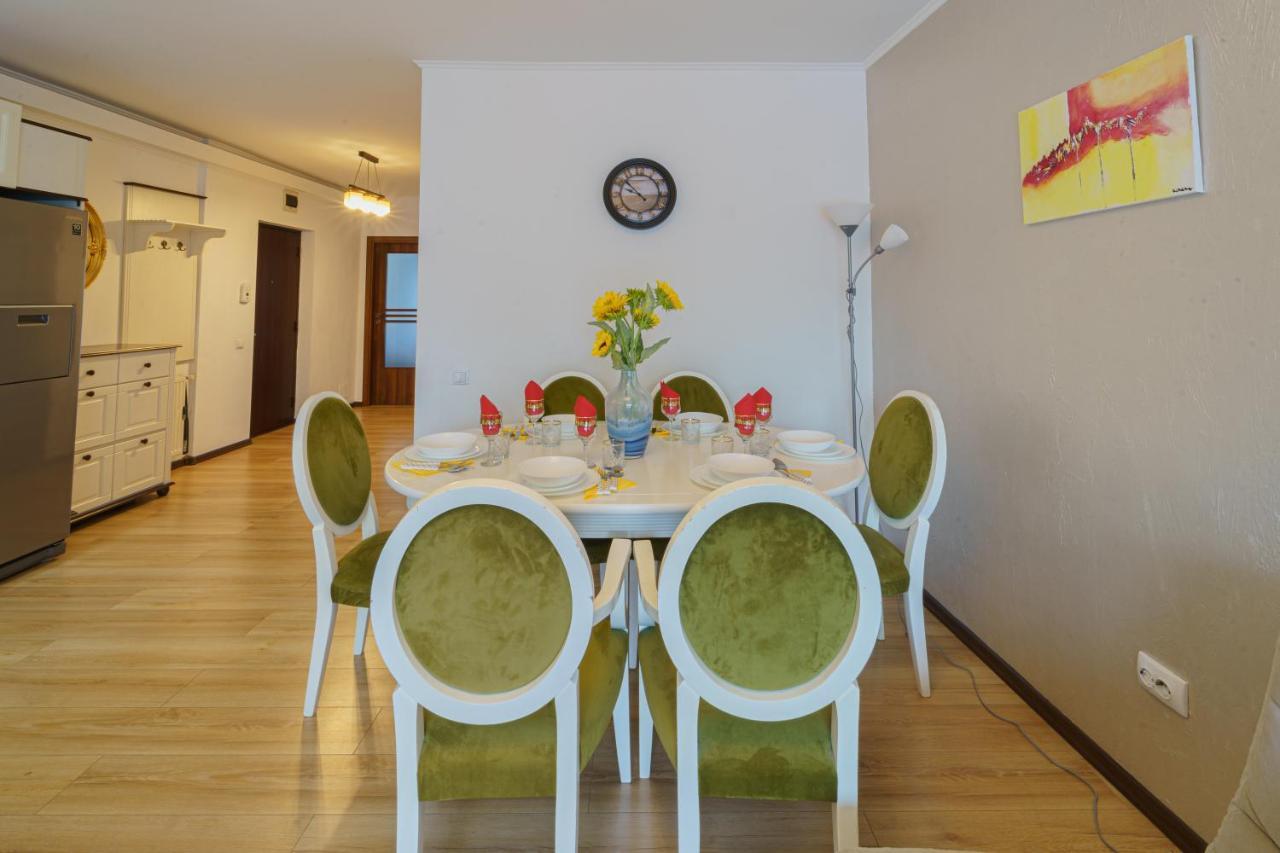 5* Mansion In City Center Cluj-Napoca Eksteriør billede